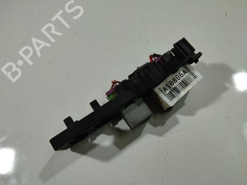 Used Fuse box Fuse box VW GOLF V (1K1) 2.0 TDI (170 hp) 32556212 32556212