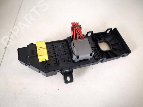 fuse-box-opel-vectra-c-z02-2002-2003-2004-2005-2006-2007-2008-2009-32951275 main image