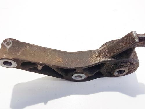 Used Engine mount Engine mount OPEL CORSA C (X01) 1.2 Twinport (F08, F68) (80 hp) 32887945 32887945