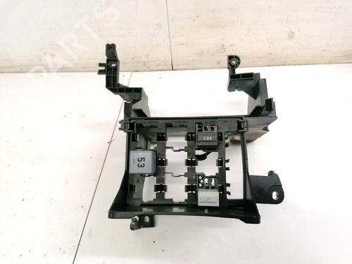 Used Fuse box Fuse box VW CADDY III MPV (2KB, 2KJ, 2CB, 2CJ) 2.0 SDI (70 hp) 32891532 32891532
