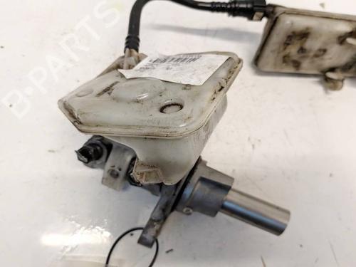Used Brake fluid reservoir Brake fluid reservoir 36759437 36759437