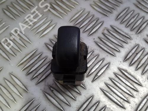Used Switch Switch MITSUBISHI SPACE WAGON (N9_W, N8_W) 2.4 GDI (N84W) (147 hp) 33496151 33496151
