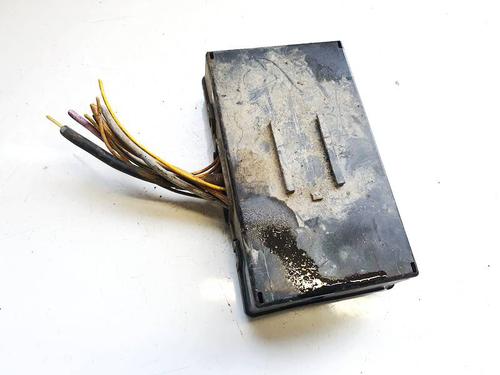 Used Fuse box Fuse box 32965121 32965121