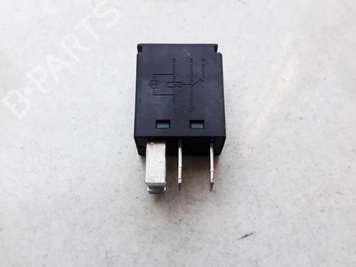 Used Electronic sensor Electronic sensor FORD FOCUS I (DAW, DBW) 1.6 16V (100 hp) 33528250 33528250