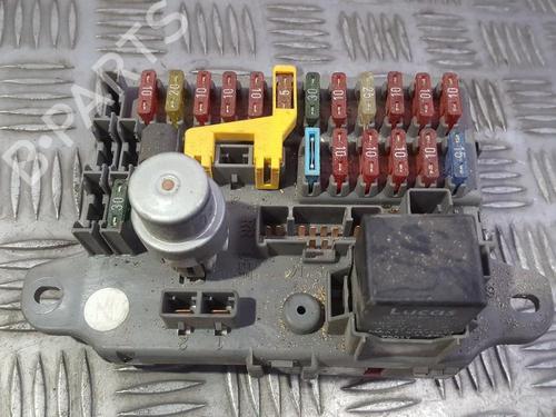 Used Fuse box Fuse box ROVER 200 II Hatchback (RF) 214 Si (103 hp) 33495275 33495275