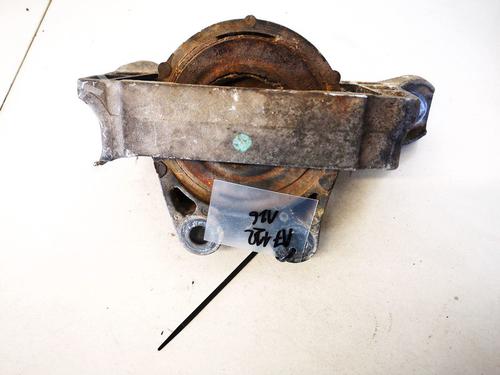 Used Engine mount Engine mount VOLVO V50 (545) 2.0 D (136 hp) 32878881 32878881