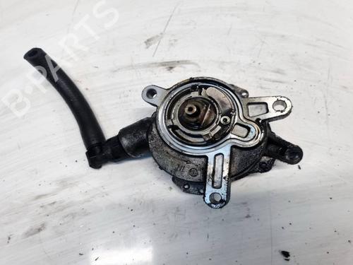 Used Vacuum pump Vacuum pump VOLVO V70 II (285) D5 (163 hp) 34773449 34773449