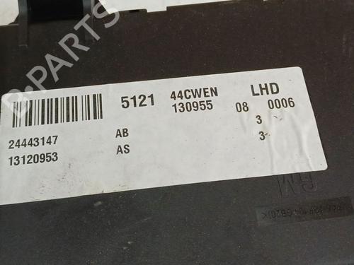 Fuse box OPEL SIGNUM Hatchback (Z03) 2.2 direct (F48) | BP32533860E1