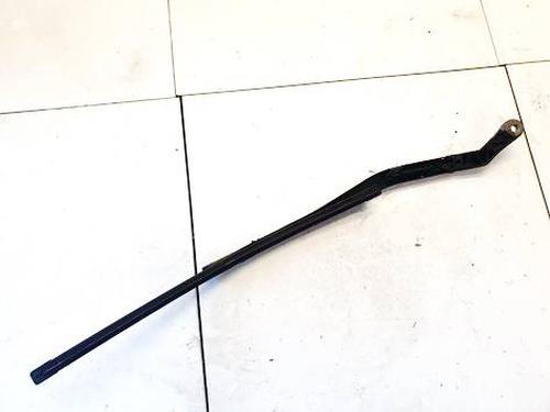 front-windshield-wiper-arm-audi-a4-b6-8e2-2000-2001-2002-2003-2004-2005-32972191 main image