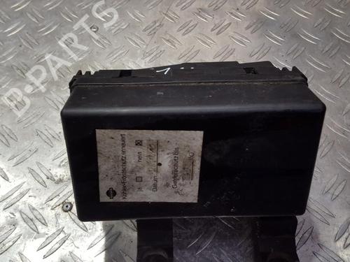 Used Fuse box Fuse box 33482875 33482875