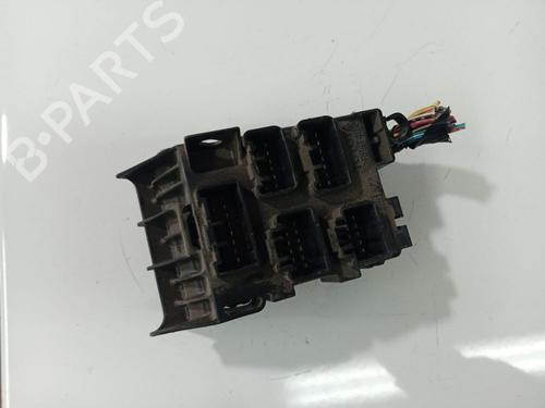 Used Fuse box Fuse box TOYOTA COROLLA Verso (ZER_, ZZE12_, R1_) 2.2 D-4D (AUR10_, AUR10R) (177 hp) 32972275 32972275