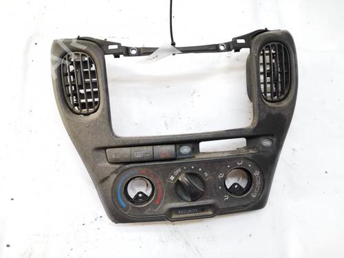Used Climate control Climate control TOYOTA YARIS VERSO (_P2_) 1.4 D-4D (NLP20_, NLP22_) (75 hp) 35640728 35640728
