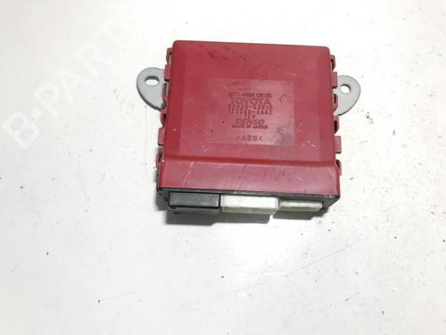 Used Electronic module Electronic module LEXUS IS II (_E2_) 220d (ALE20) (177 hp) 33503381 33503381