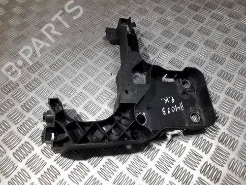 Used Left headlight support Left headlight support 35704403 35704403