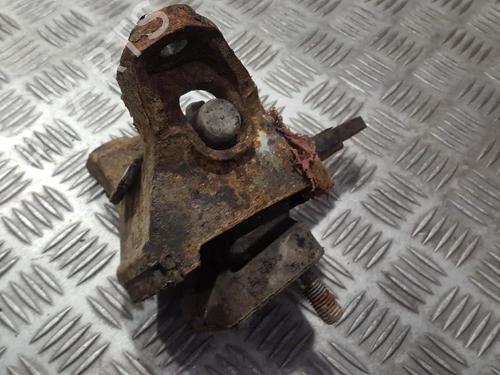 Used Engine mount Engine mount FORD MONDEO II (BAP) 1.8 TD (90 hp) 33486669 33486669