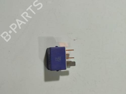 Used Electronic sensor Electronic sensor TOYOTA COROLLA Verso (ZER_, ZZE12_, R1_) 2.2 D-4D (AUR10_, AUR10R) (136 hp) 32971517 32971517