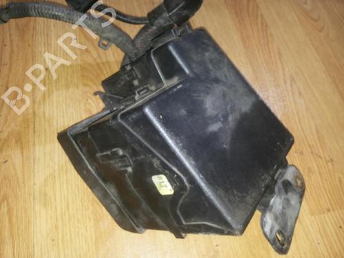 fuse-box-porsche-cayenne-9pa-2002-2003-2004-2005-2006-2007-2008-2009-2010-33501072 main image