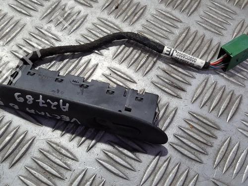 Used Switch Switch OPEL VECTRA B (J96) 2.0 i (F19) (112 hp) 33486436 33486436
