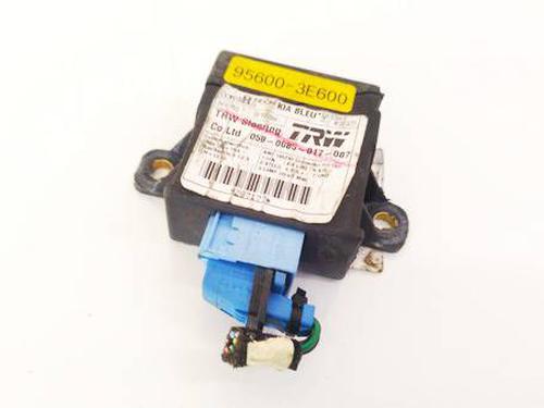 Used Electronic module Electronic module KIA SORENTO I (JC) 2.5 CRDi 4WD (140 hp) 32621305 32621305