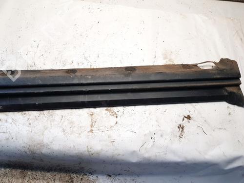 Used Right sideskirt Right sideskirt 35544853 35544853