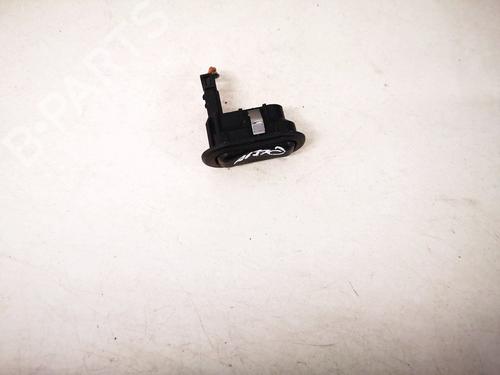 Used Switch Switch OPEL ASTRA G Hatchback (T98) 2.0 DTI 16V (F08, F48) (101 hp) 33094589 33094589