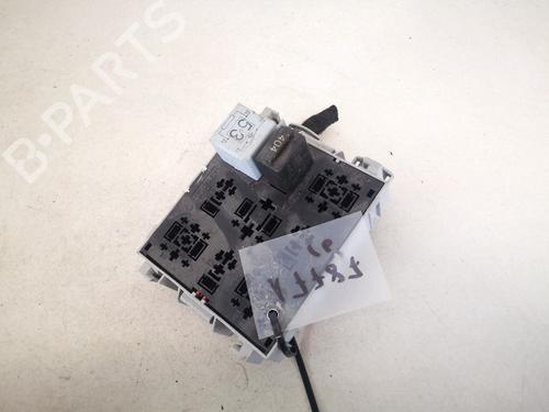 Used Fuse box Fuse box VW TOUAREG (7LA, 7L6, 7L7) 4.2 V8 (310 hp) 32899696 32899696