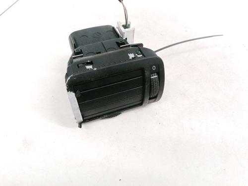 Used Air vent VW PASSAT B5 Variant (3B5) 1.9 TDI (90 hp) 33080648