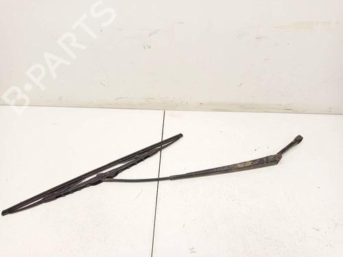 front-windshield-wiper-arm-audi-a4-b5-8d2-1994-1995-1996-1997-1998-1999-2000-2001-32539433 main image