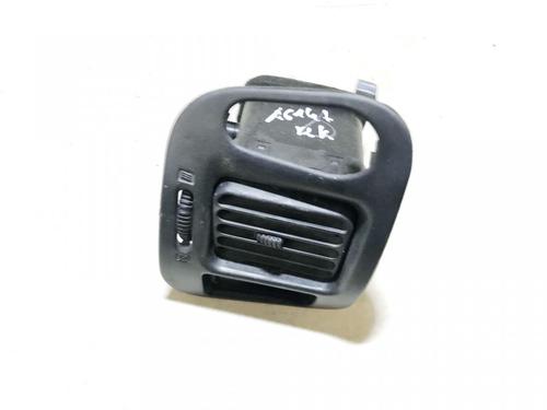 Used Air vent Air vent MITSUBISHI LANCER V (CB_A, CD_A, CE_A) 2.0 Diesel (CB8A) (68 hp) 33068194 33068194