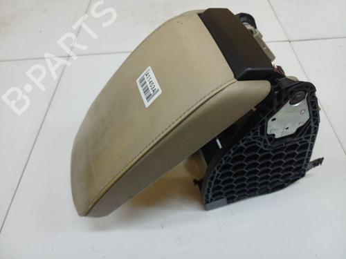 Used Armrest / Center console Armrest / Center console 38974390 38974390