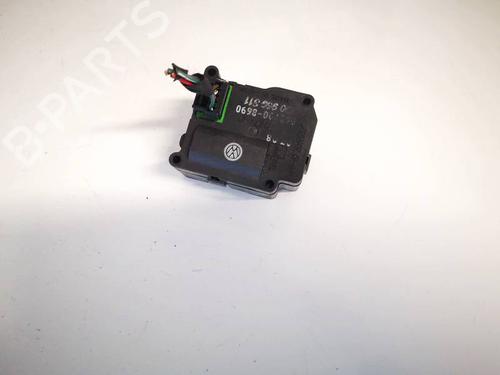 Używane Moduł elektroniczny VW PHAETON (3D1, 3D2, 3D3, 3D4, 3D6, 3D7, 3D8, 3D9) 3.2 V6 (241 hp) 32965365