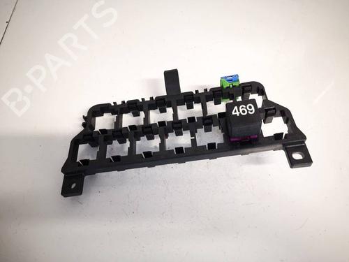 Used Fuse box Fuse box SKODA OCTAVIA I (1U2) 1.9 TDI (90 hp) 32967101 32967101