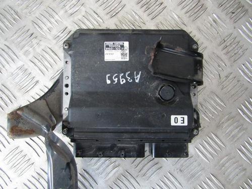 Used Engine control unit (ECU) Engine control unit (ECU) TOYOTA AURIS (_E15_) 2.2 D (ADE157_, ADE151_, ADE151R, ADE157R) (177 hp) 33496307 33496307