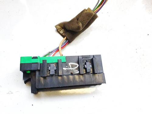 Fuse box CITROËN C5 II (RC_) 2.0 HDi (RCRHRH) | BP32593302E1 - Image 2