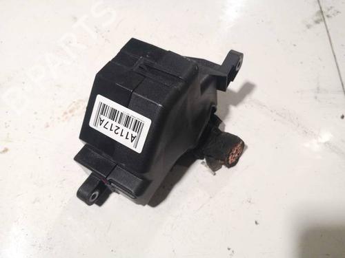 fuse-box-vw-passat-b6-3c2-2005-2006-2007-2008-2009-2010-2011-33682949 main image