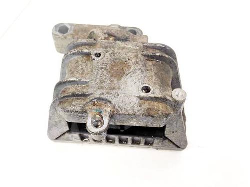 Used Engine mount Engine mount VW TOURAN (1T1, 1T2) 1.9 TDI (105 hp) 32933614 32933614