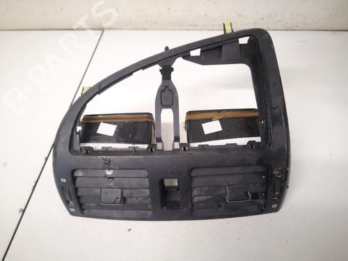 Used Air vent Air vent TOYOTA AVENSIS Saloon (_T27_) 2.0 D-4D (ADT270_, ADT270R) (126 hp) 32890662 32890662