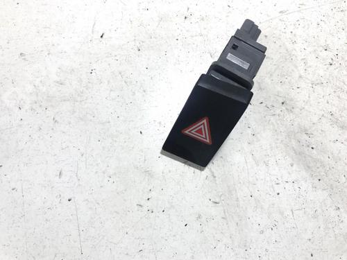 Used Warning switch Warning switch TOYOTA VERSO (_R2_) 2.0 D-4D (AUR20_, AUR20R) (126 hp) 35846230 35846230