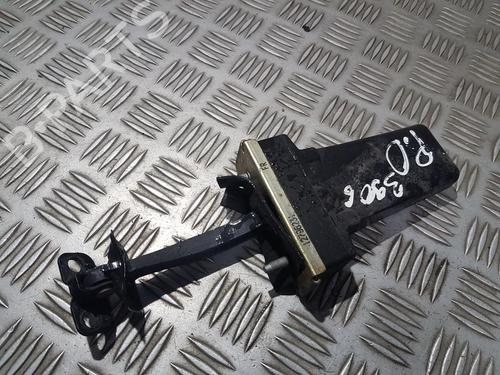 Used Hinge/Door check strap Hinge/Door check strap 35702348 35702348