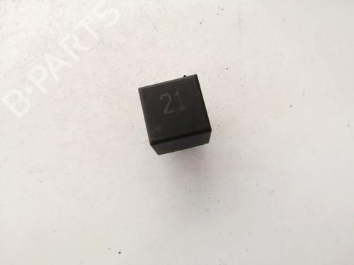 Used Electronic sensor Electronic sensor VW PASSAT B3/B4 Variant (3A5, 35I) 1.9 TDI (90 hp) 32894417 32894417