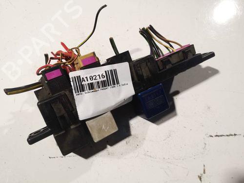 Used Fuse box Fuse box VW PASSAT B5 Variant (3B5) 1.9 TDI (110 hp) 32579951 32579951