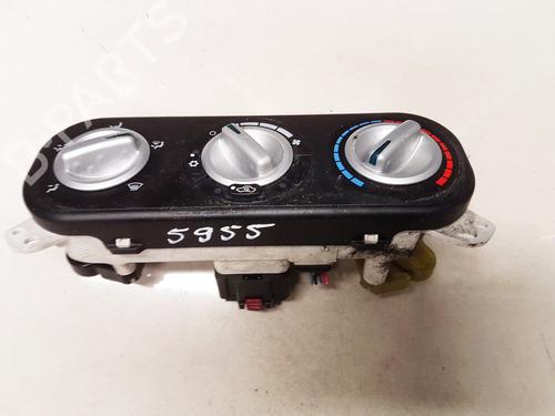 Used Climate control Climate control CHRYSLER PT CRUISER (PT_) 2.0 (136 hp) 35880654 35880654
