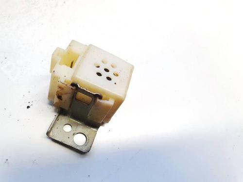 speaker-nissan-primera-hatchback-p12-2002-32620581 main image