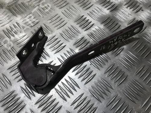 hingedoor-check-strap-audi-a4-b5-8d2-1994-1995-1996-1997-1998-1999-2000-2001-35672413 main image