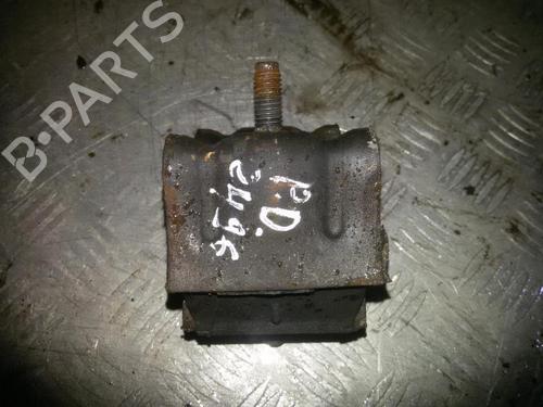 Used Engine mount Engine mount MERCEDES-BENZ M-CLASS (W163) ML 320 (163.154) (218 hp) 33524686 33524686