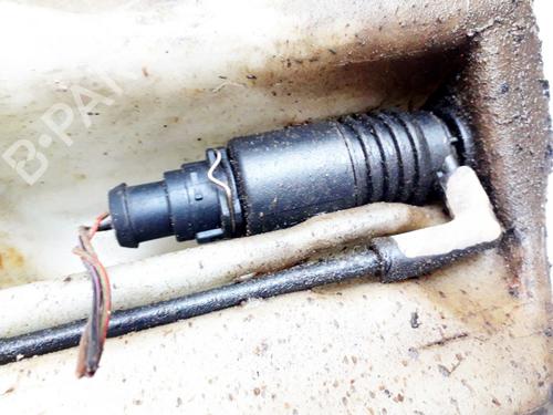washer-pump-audi-100-c4-avant-4a5-1990-1991-1992-1993-1994-35859081 main image