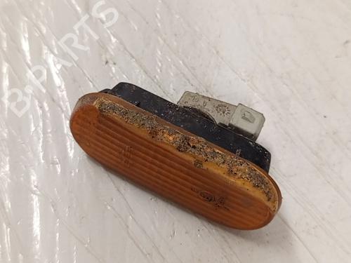 Used Right side indicator Right side indicator VW CADDY II MPV (9K9B) 1.9 D (64 hp) 39702233 39702233