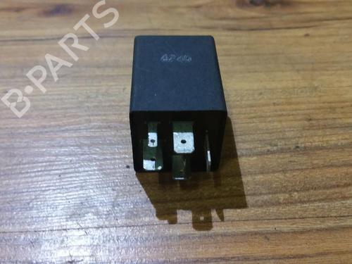Used Electronic sensor Electronic sensor AUDI 80 B3 Saloon (893, 894, 8A2) 1.6 (70 hp) 33518795 33518795
