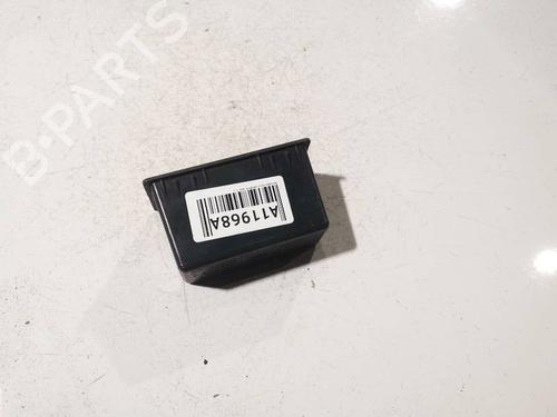 Used Glove box Glove box MERCEDES-BENZ SPRINTER 2-t Van (B901, B902) 208 CDI (901.661, 901.662, 902.661, 902.662) (82 hp) 40028423 40028423