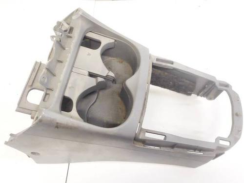 Used Cup/Object holder Cup/Object holder TOYOTA RAV 4 II (_A2_) 2.0 D 4WD (CLA20_, CLA21_, CLA20R, CLA21R) (116 hp) 35205738 35205738